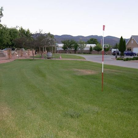 Tacit Shadow Resort Paradise Deluxe Suite, Gym, Coffee Bar, Hot-Tub, Free Laundry, Food Available Parowan Esterno foto