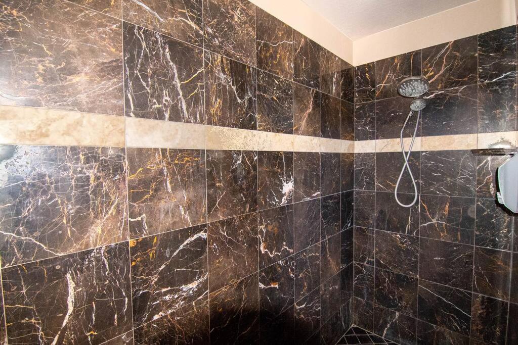 Tacit Shadow Resort Paradise Deluxe Suite, Gym, Coffee Bar, Hot-Tub, Free Laundry, Food Available Parowan Esterno foto