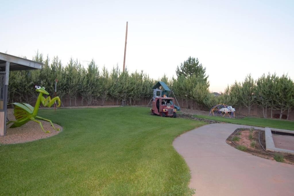 Tacit Shadow Resort Paradise Deluxe Suite, Gym, Coffee Bar, Hot-Tub, Free Laundry, Food Available Parowan Esterno foto