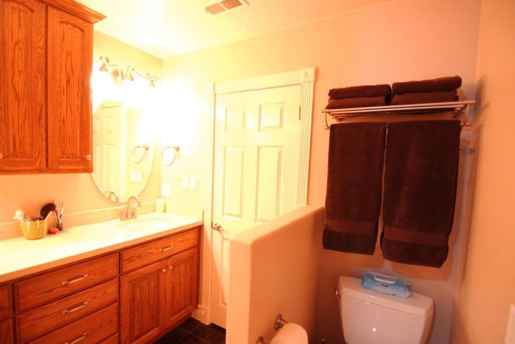 Tacit Shadow Resort Paradise Deluxe Suite, Gym, Coffee Bar, Hot-Tub, Free Laundry, Food Available Parowan Esterno foto