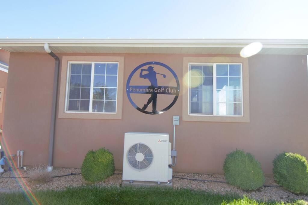 Tacit Shadow Resort Paradise Deluxe Suite, Gym, Coffee Bar, Hot-Tub, Free Laundry, Food Available Parowan Esterno foto